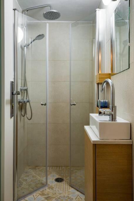 Ovadia Somech #2 Apartment Baitulmaqdis Luaran gambar